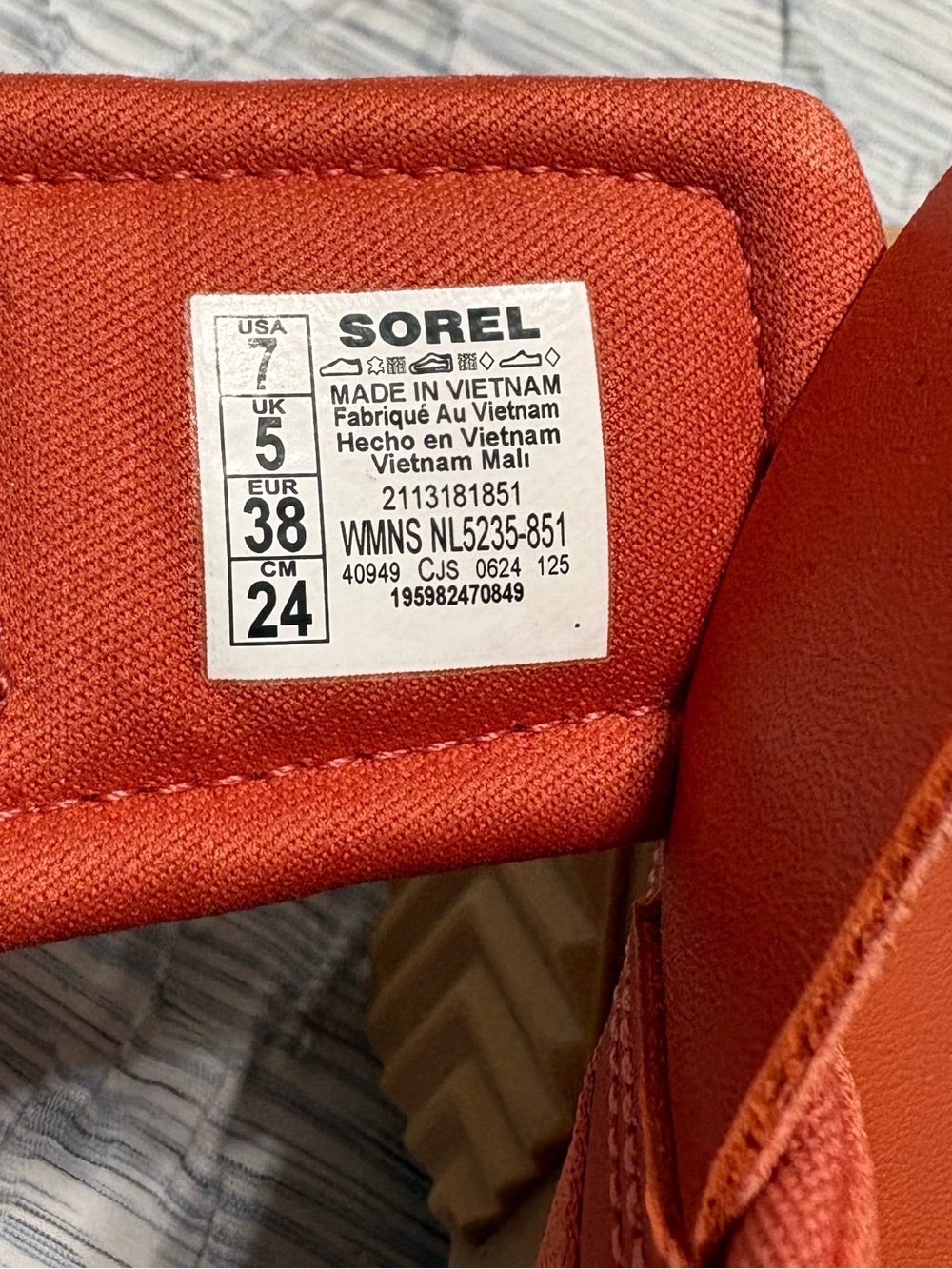 SOREL Kinetic Impact Strap Chunky Platform Orange Sandals Womens 7 Comfort - Picture 7 of 8